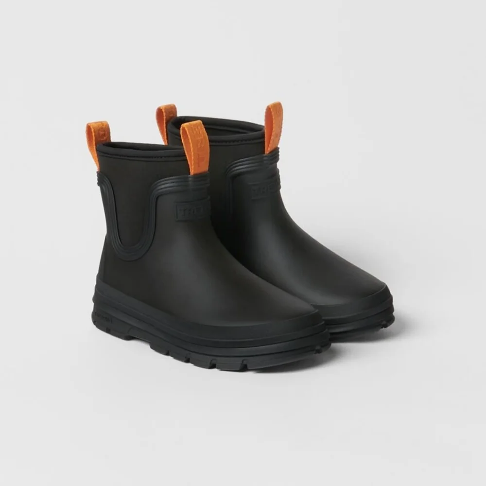 KIDS/ RAIN ANKLE BOOTS TRETORN X ZARA Size 12